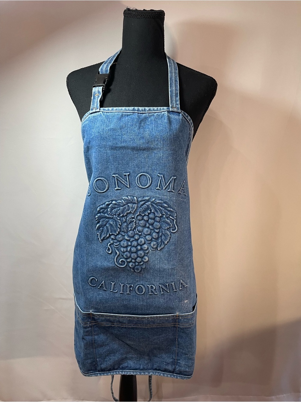 Sonoma California Denim Apron grapes winery style